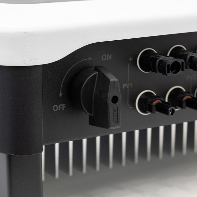 Onduleur solaire hybride triphasé EPH12KTL pour le stockage d'énergie de grande capacité Onduleur solaire hybride triphasé EPH12KTL pour le stockage d'énergie de grande capacité